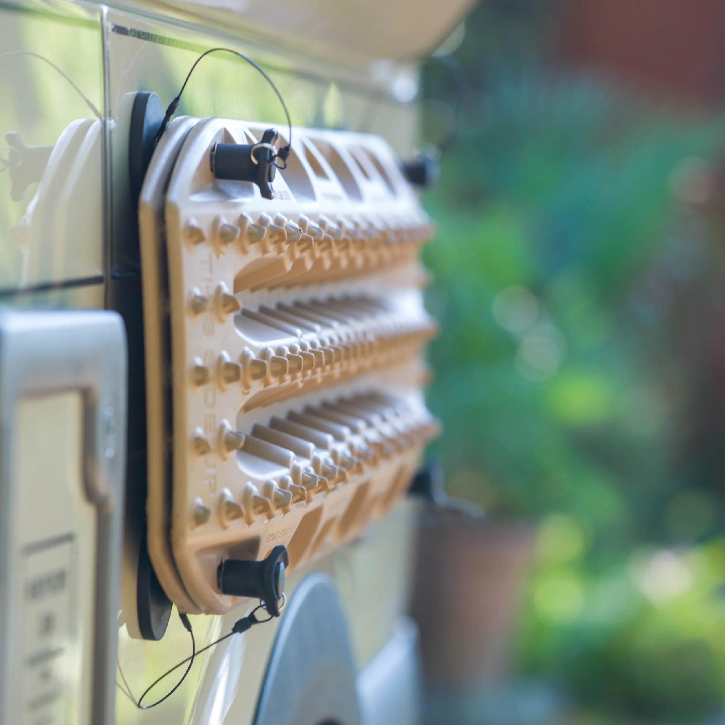 Magnetic Mounts with quick release for Max Trax MKII & LITE